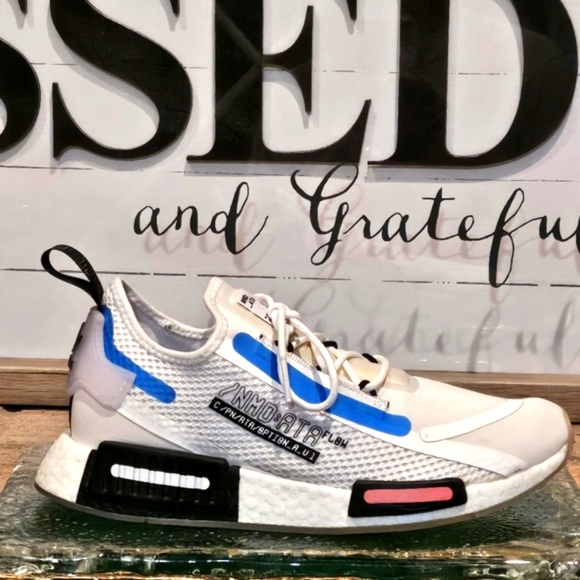 Adidas NMD_R1 Spectoo White Wmns 7 #FZ3209 - Picture 1 of 7